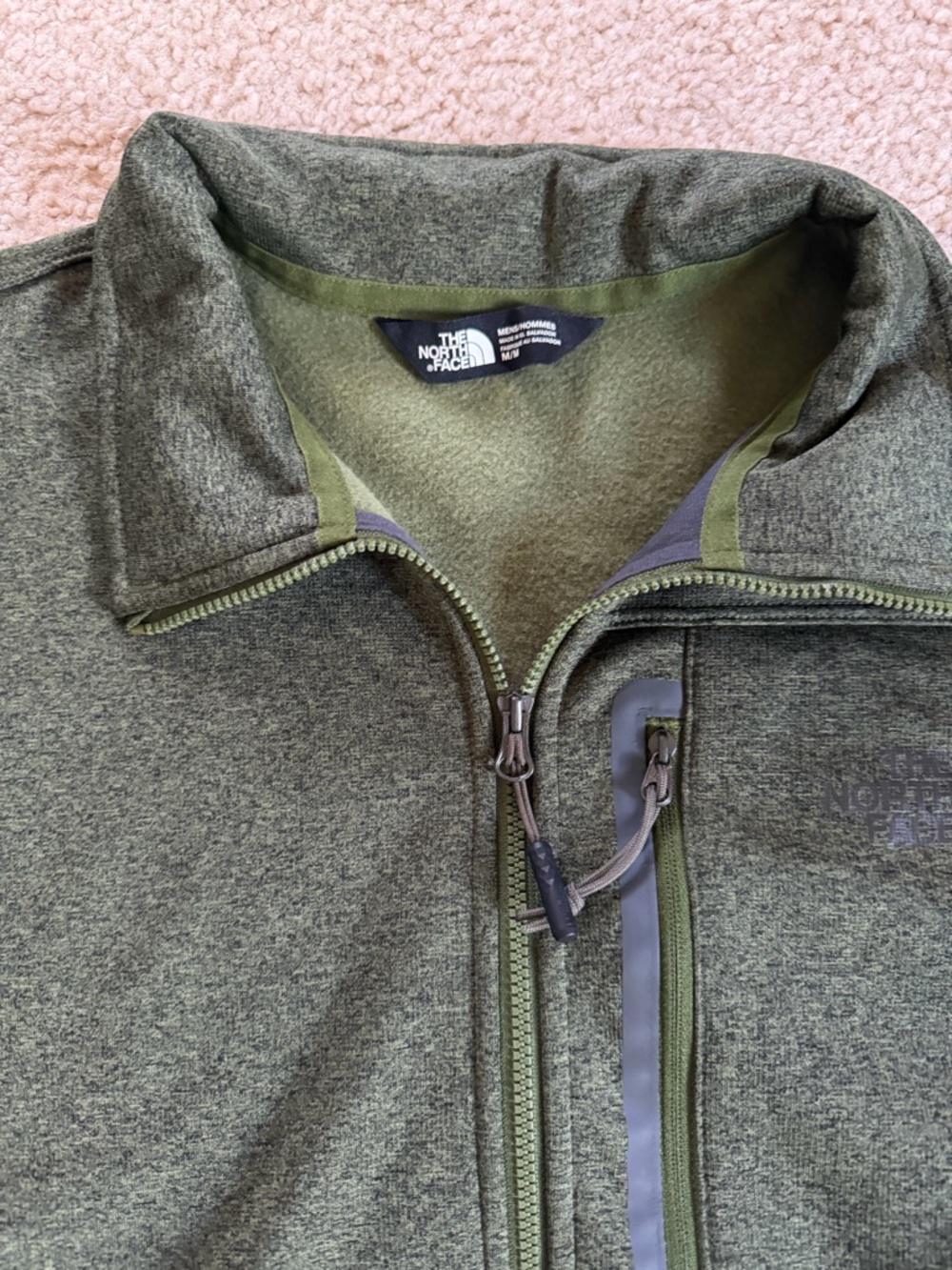 Men’s North Face quarter zip